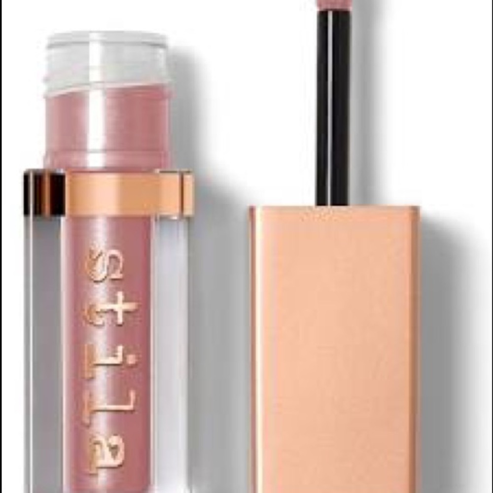 Stila liquid eyeshadow in shade “carefree”